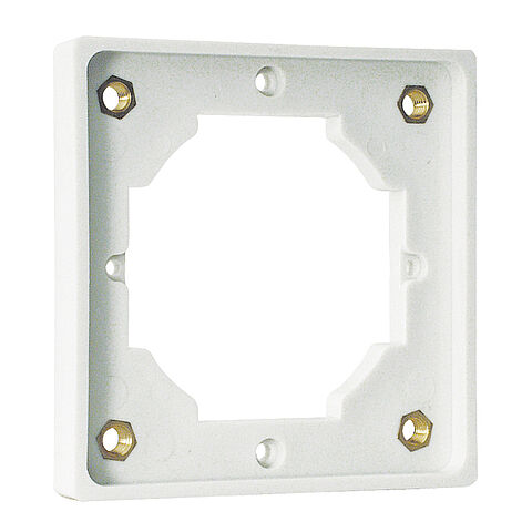 Adapter flange for panel sockets one-piece